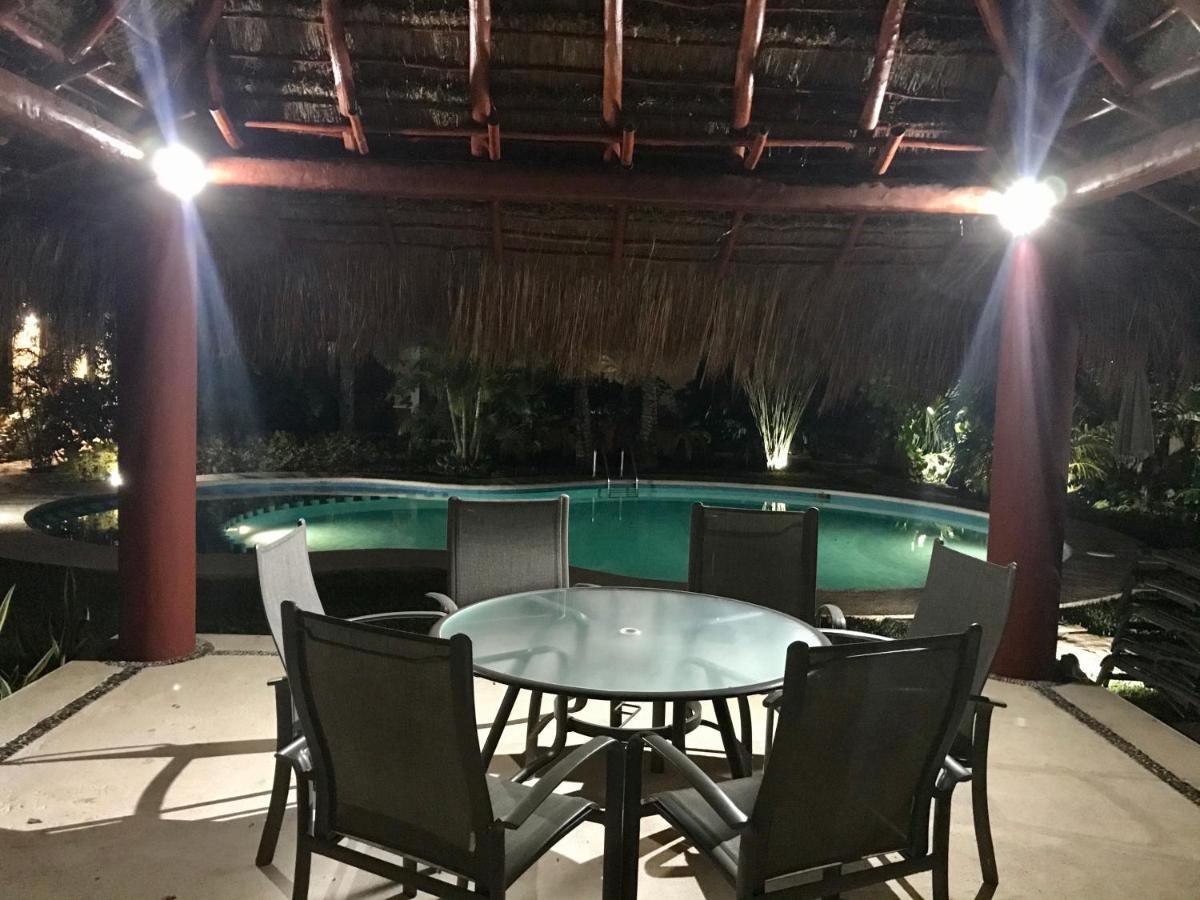 Villa Ikal Playa del Carmen Eksteriør billede